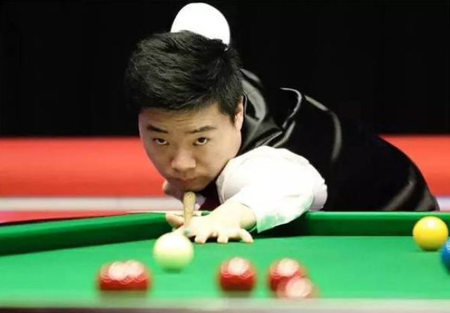 赌桌上通过 赌桌上通过